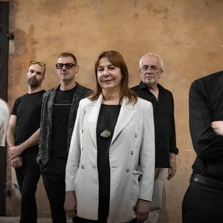 Concerto dedicato alle canzoni di Lucio Battisti con Peppe Servillo in Piazza dei Corallini a Cervo