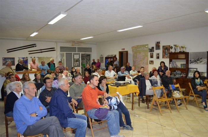 Bordighera: successo per la serata Cai dedicata alle proiezioni Bordighera: successo per la serata Cai dedicata alle proiezioni