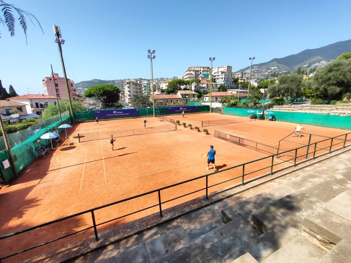 Sanremo: dal 2 all'11 luglio al Tennis di corso Matuzia il quinto torneo giallo per beneficienza organizzato dal Lions
