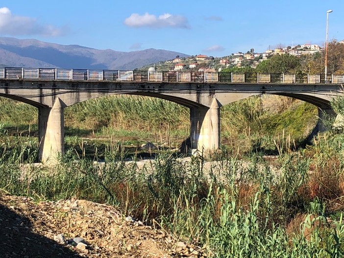 Imperia, il Comune accelera per la costruzione del nuovo ponte di Piani: si cerca il collaudatore statico (foto)