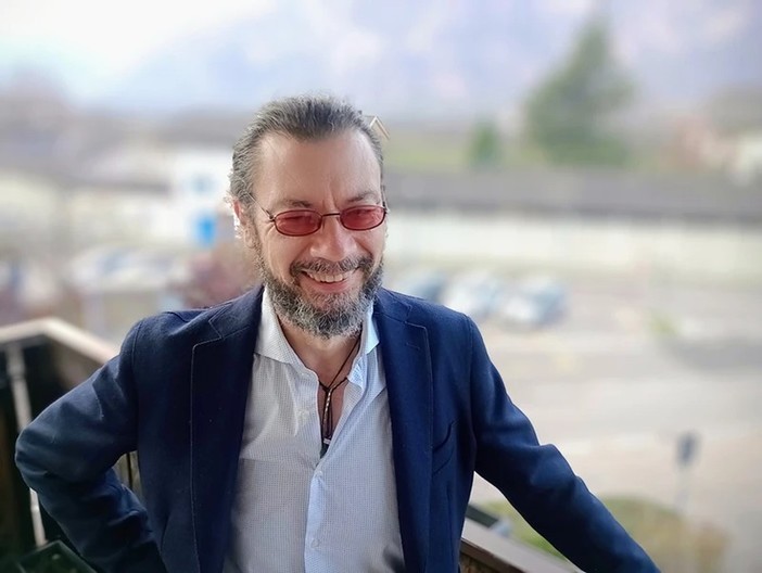 A Bajardo un viaggio poetico nel cuore del XIII secolo: giovedì 7 agosto la presentazione del libro “In viaggio con Rumi” A Bajardo un viaggio poetico nel cuore del XIII secolo: giovedì 7 agosto la presentazione del libro “In viaggio con Rumi”