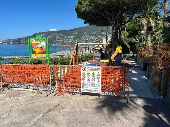 Ospedaletti, tutto pronto per il parco giochi inclusivo all'interno dei giardini Pian d'Aschè (Foto)