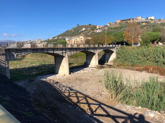 Imperia, il progetto di demolizione e ricostruzione del ponte di Piani supera l'esame della conferenza dei servizi: si può partire con i lavori Imperia, il progetto di demolizione e ricostruzione del ponte di Piani supera l'esame della conferenza dei servizi: si può partire con i lavori