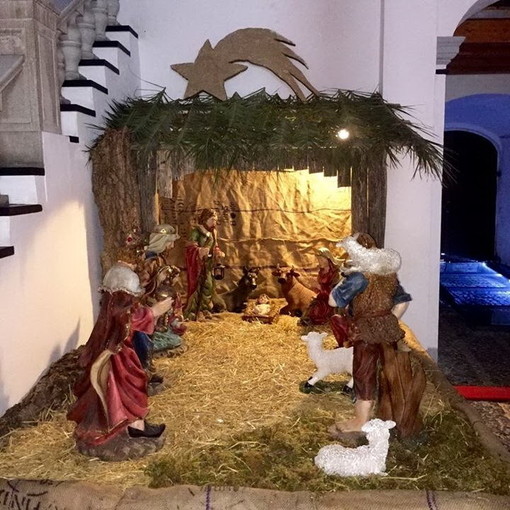 Riva Ligure: la Civica Amministrazione è contraria all'abolizione dei simboli del Natale, in favore dell'integrazione