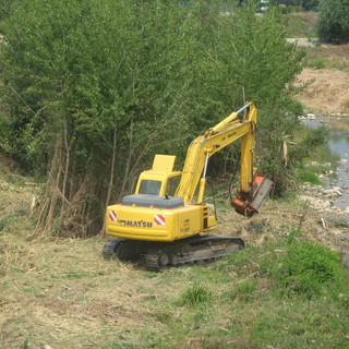 Imperia: in corso pulizia straordinaria del torrente Prino