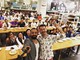 A destra Paolo Boeri in un selfie con la sua classe