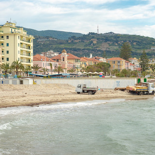 Spiagge di Arma di Taggia nel caos: bandi incerti e risposte assenti, operatori a rischio alla vigilia dell’estate