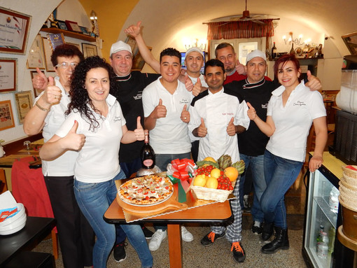 Bordighera: alla Pizzeria Sant'Ampelio, prosegue oggi con la Pizza Monet, la maratona delle pizze che hanno partecipato al Campionato del Mondo