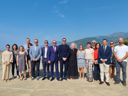 Ventimiglia avrà la pista ciclabile più bella d’Europa, al Forte dell'Annunziata presentato il progetto Edumob3 (Foto e video) Ventimiglia avrà la pista ciclabile più bella d’Europa, al Forte dell'Annunziata presentato il progetto Edumob3 (Foto e video)