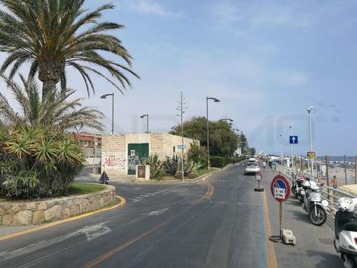 Bordighera, i consiglieri di minoranza portano il progetto di riqualificazione del lungomare Argentina in consiglio comunale Bordighera, i consiglieri di minoranza portano il progetto di riqualificazione del lungomare Argentina in consiglio comunale