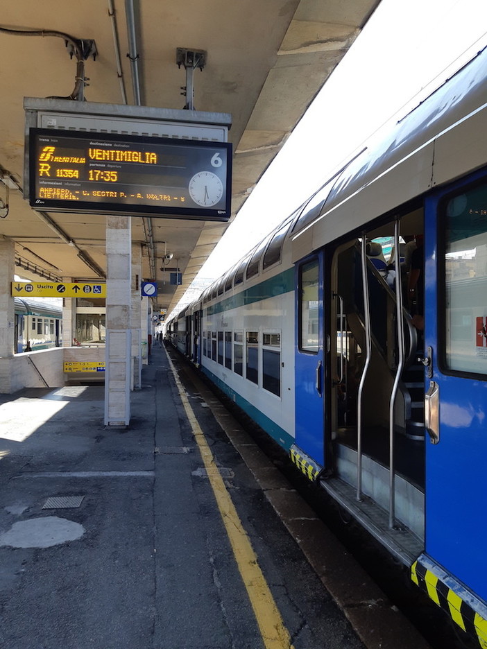 Implementati treni regionali Pop e Rock, Sartore: "Noi del ponente siamo nel terzo mondo!" Implementati treni regionali Pop e Rock, Sartore: "Noi del ponente siamo nel terzo mondo!"