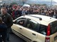 Ventimiglia: donna tenta di forza posto di blocco dei manifestanti ma viene multata perchè senza assicurazione