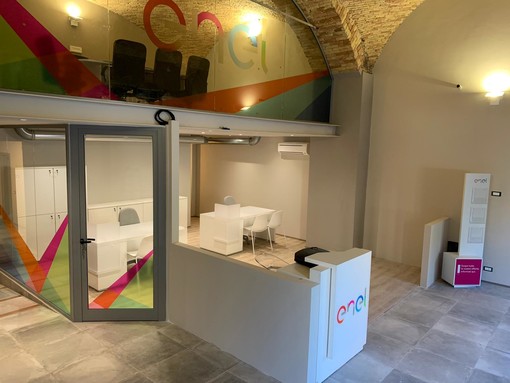 Imperia: inaugurato il nuovo spazio Enel in via Matteotti, "Una bella storia di ripartenza"