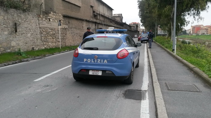 Imperia: ancora un pattugliamento della Polizia, posti di blocco oggi pomeriggio sull'Argine Sinistro