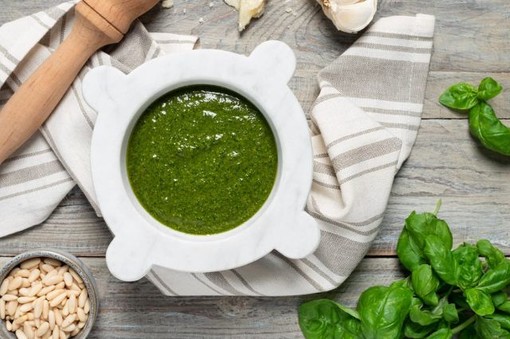 Pesto alla genovese: l’essenza della Liguria in un condimento!