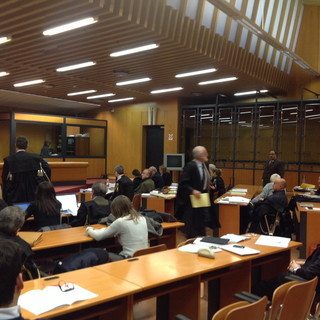 Torino: processo per la truffa sul porto di Imperia, quasi tutti presenti in aula gli imputati Torino: processo per la truffa sul porto di Imperia, quasi tutti presenti in aula gli imputati