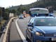 Nascosti nel retro di un tir: migranti scoperti sulla A10 tra Pietra e Borghetto