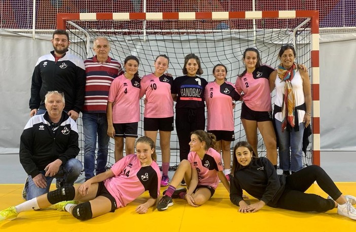 La formazione under 15 femminile della Riviera Handball