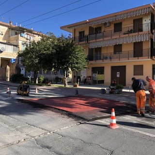 Taggia: per il 2019 cinque nuovi passaggi pedonali rialzati, iniziati i lavori in via Mameli Taggia: per il 2019 cinque nuovi passaggi pedonali rialzati, iniziati i lavori in via Mameli