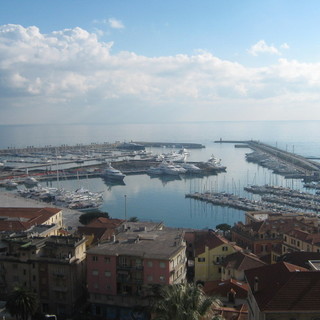 Decadenza della concessione alla 'Porto Spa': 'Imperia Sviluppo' chiede 100 milioni di euro di danni al Comune