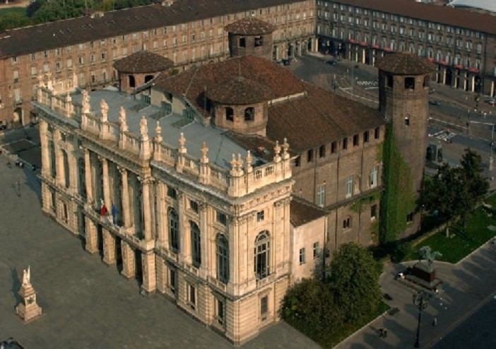 Visita a Torino per le classi terza e quarta geometri (oggi Costruzioni, Ambiente e Territorio) di Ventimiglia Visita a Torino per le classi terza e quarta geometri (oggi Costruzioni, Ambiente e Territorio) di Ventimiglia