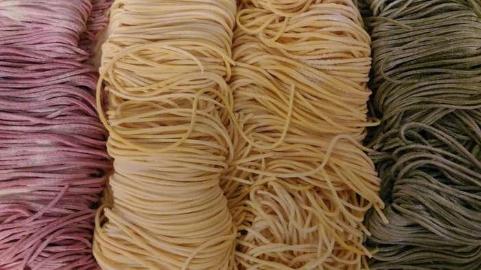 Con Pasta Fresca Morena un'alimentazione sana, con la pasta alla barbabietola, e controllata, grazie a tabelle nutrizionali e il QR CODE Con Pasta Fresca Morena un'alimentazione sana, con la pasta alla barbabietola, e controllata, grazie a tabelle nutrizionali e il QR CODE