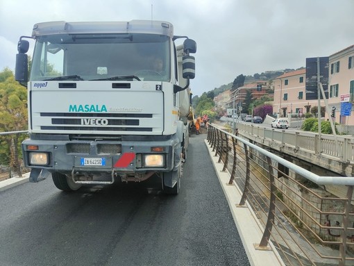 Ciclabile a rischio demolizione per posa tubi del Roya, Imperia Rinasce: “No al cantiere in via Lamboglia” Ciclabile a rischio demolizione per posa tubi del Roya, Imperia Rinasce: “No al cantiere in via Lamboglia”
