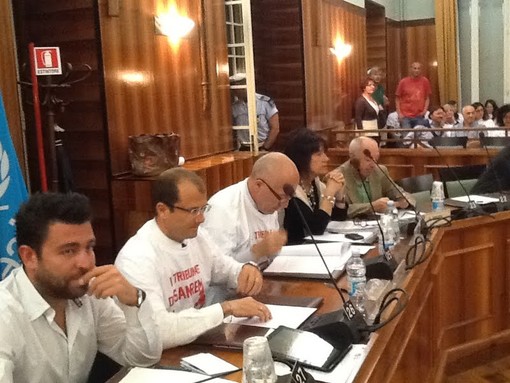 Sanremo: nuova palestra a Pian di Poma, scontro in consiglio. La minoranza "Non è fatta nei termini di legge" Sanremo: nuova palestra a Pian di Poma, scontro in consiglio. La minoranza "Non è fatta nei termini di legge"