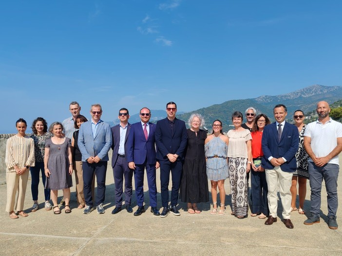 Ventimiglia avrà la pista ciclabile più bella d’Europa, al Forte dell'Annunziata presentato il progetto Edumob3 (Foto e video) Ventimiglia avrà la pista ciclabile più bella d’Europa, al Forte dell'Annunziata presentato il progetto Edumob3 (Foto e video)