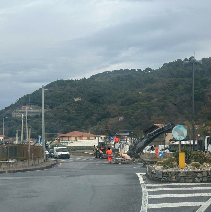 Passaggio pedonale rialzato in via Braie, SìAmo Camporosso: "L'adeguamento avviene dopo le nostre segnalazioni"