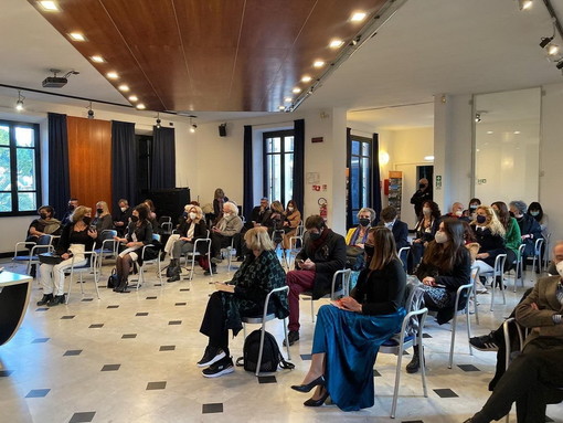 Taggia, pubblicato dal Comune il bando del Premio di poesia "Ossi di Seppia" Taggia, pubblicato dal Comune il bando del Premio di poesia "Ossi di Seppia"