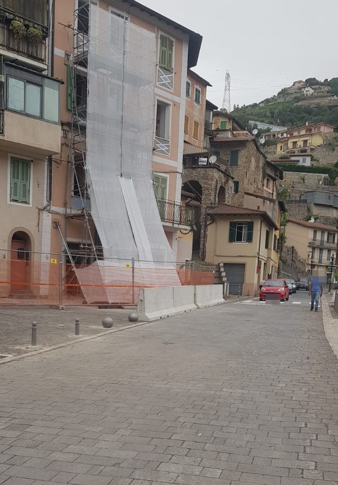 Esplosione a Soldano, strada provinciale riaperta: la viabilità torna alla normalità (Foto) Esplosione a Soldano, strada provinciale riaperta: la viabilità torna alla normalità (Foto)