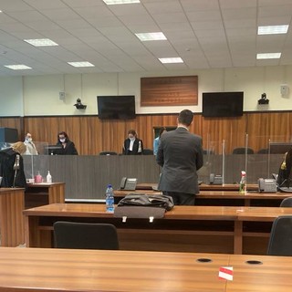 Tenta di estorcere denaro alla madre per comprare la droga e la picchia: il pm chiede la condanna per un 23enne Tenta di estorcere denaro alla madre per comprare la droga e la picchia: il pm chiede la condanna per un 23enne