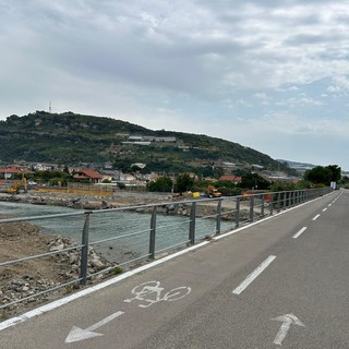Ieri l'ultimo giorno di apertura per il ponte sull’Argentina a Taggia: tra malinconia e qualche rimpianto (Video) Ieri l'ultimo giorno di apertura per il ponte sull’Argentina a Taggia: tra malinconia e qualche rimpianto (Video)