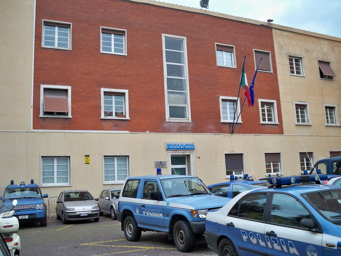 Ventimiglia: pericoloso rapinatore algerino scoperto ed arrestato dalla Polizia di Frontiera