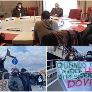 I ristoratori protestano a Genova, Regione Liguria aveva chiesto restrizioni per la sola provincia di Imperia I ristoratori protestano a Genova, Regione Liguria aveva chiesto restrizioni per la sola provincia di Imperia