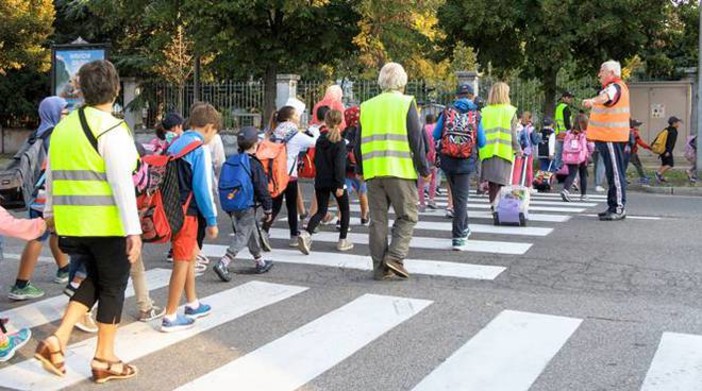 Servizio “Pedibus”, a Diano Marina bambini accompagnati a scuola in sicurezza