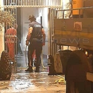 Sanremo: clochard occupano portico in centro, pulizia possibile solo con i Vigili