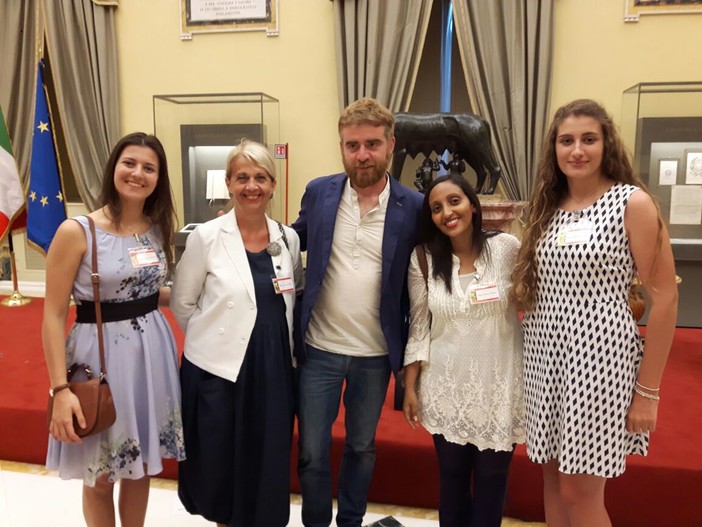 Studenti liguri e 'Cervo ti Strega' in Parlamento a Roma per la proclamazione del vincitore del Premio Strega Giovani 2017 Studenti liguri e 'Cervo ti Strega' in Parlamento a Roma per la proclamazione del vincitore del Premio Strega Giovani 2017