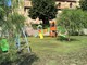 Verde pubblico a Camporosso, taglio dell'erba al parco giochi Padre Santo. Gibelli: "Calendario degli interventi rispettato con regolarità" (Foto)