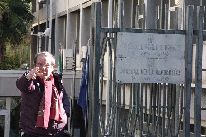 Sanremo: processo Staltari-Celentano. Il molleggiato assente, Pepè amareggiato