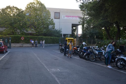 Ventimiglia: aule fredde al Liceo Aprosio, gli studenti annunciano un sit-in di protesta per la giornata di domani