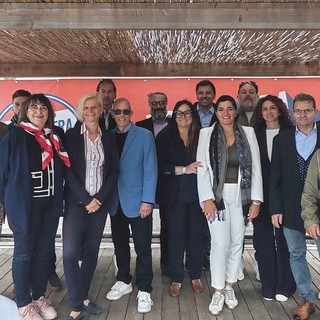 Bordighera Domani si presenta: "Siamo uniti e pronti per amministrare la città" (Foto e video) Bordighera Domani si presenta: "Siamo uniti e pronti per amministrare la città" (Foto e video)