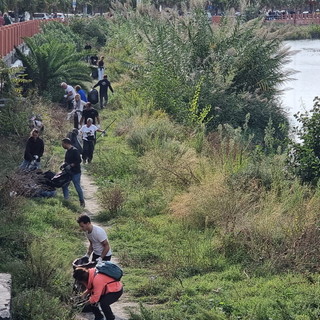 Ventimiglia: oggi, le associazioni del territorio unite per l'iniziativa 'Puliamo il Roya' (foto)