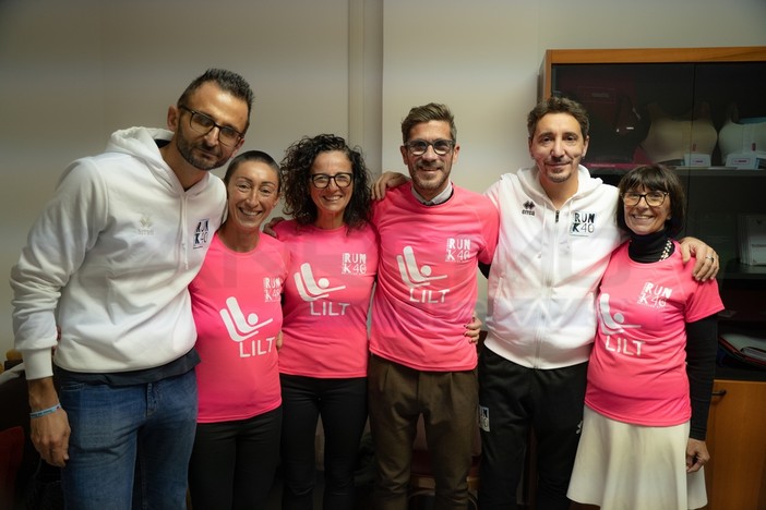 Naturun Team Valle Argentina in rosa per la LILT, un messaggio di prevenzione alla Sanremo Marathon e Valencia Naturun Team Valle Argentina in rosa per la LILT, un messaggio di prevenzione alla Sanremo Marathon e Valencia