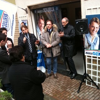Diano Marina: inaugurato point elettorale di Marco Scajola