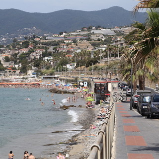 Sanremo: la segnalazione di un lettore su strada Tre Ponti "Nessun candidato in visita nonostante le innumerevoli problematiche" Sanremo: la segnalazione di un lettore su strada Tre Ponti "Nessun candidato in visita nonostante le innumerevoli problematiche"