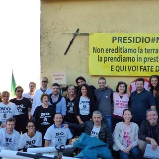 Sanremo: palloncini dal presidio 'No Lotto 6', il 3 gennaio nuova iniziativa del Movimento 5 Stelle