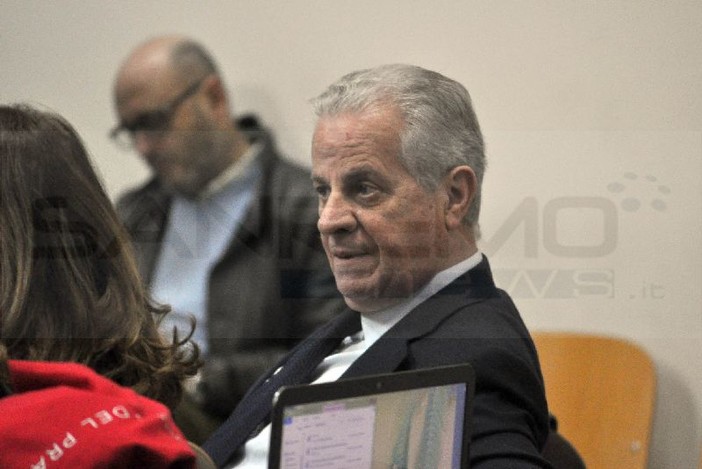 Reggio Calabria: nuova udienza per il processo che vede tra gli imputati anche l'ex Ministro Claudio Scajola Reggio Calabria: nuova udienza per il processo che vede tra gli imputati anche l'ex Ministro Claudio Scajola