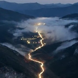 Dieci chilometri di coda: traffico in tilt e una 'normale' domenica di passione sulla statale 28 del Colle di Nava